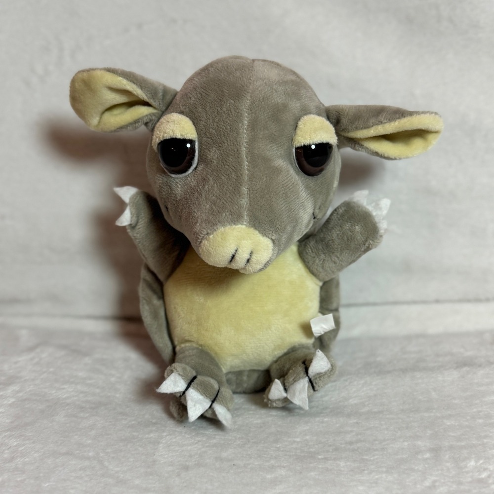 Armadillo Gray Cream 7" Plush Stuffed Animal Soft Toy 2022- Nantong Opera